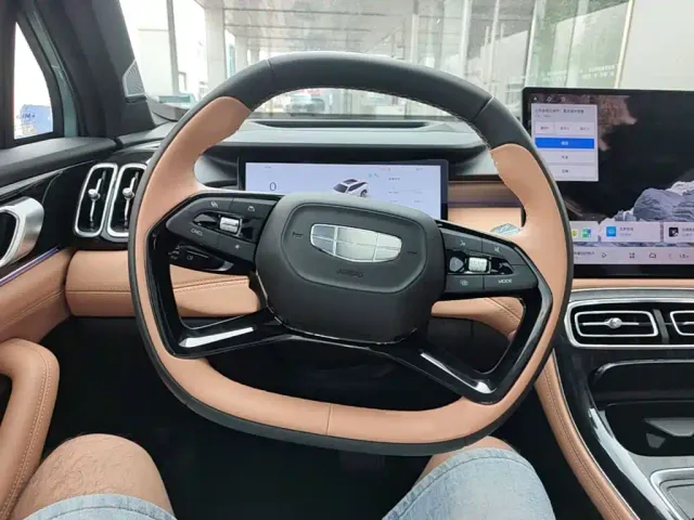 Geely Boyue L — Фото автомобиля 6