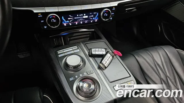 Genesis G80 Electrified G80 (RG3) — Фото автомобиля 9