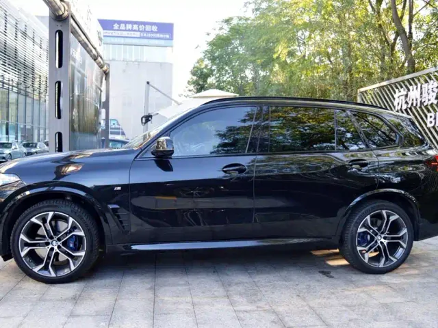BMW X5 — Фото автомобиля 4