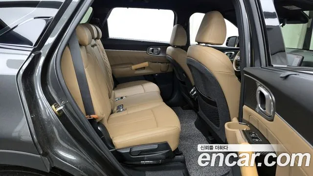 Kia Sorento Новый Sorento 4 поколение Бензин 2.5T 4WD — Фото автомобиля 12