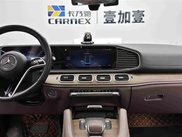 Mercedes-Benz GLE-Class — Фото автомобиля 12