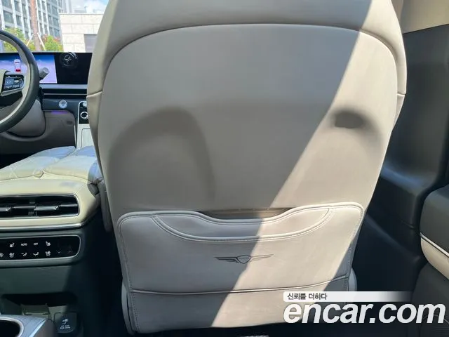 Genesis GV80 2.5T Бензин AWD — Фото автомобиля 12