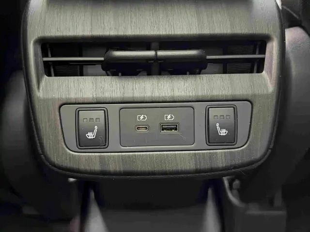 Nissan Ariya — Фото автомобиля 16