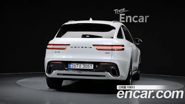 Genesis GV70 — Фото автомобиля 3