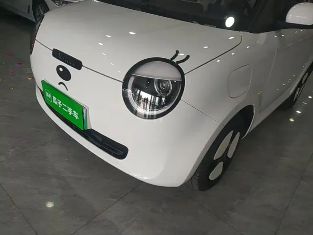 Changan Lumin — Фото автомобиля 23