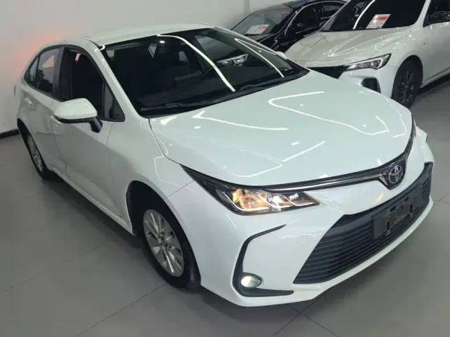 Toyota Corolla — Фото автомобиля 3