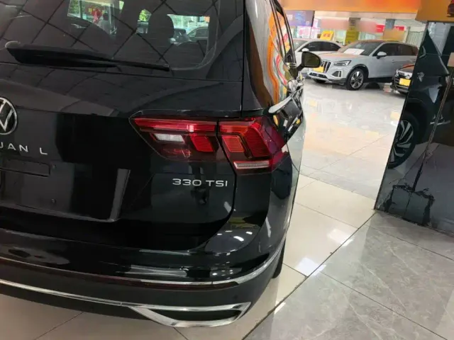 Volkswagen Tiguan L — Фото автомобиля 7