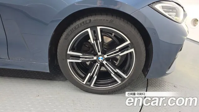 BMW 4-Series 4 серия (G22) 420i M Sport Кабриолет — Фото автомобиля 21