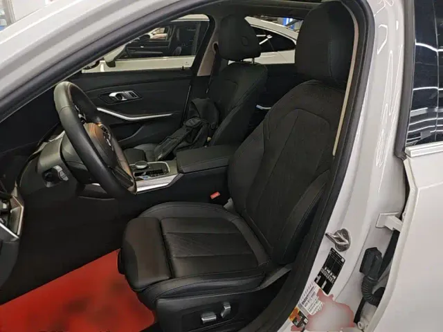 BMW i3 — Фото автомобиля 14