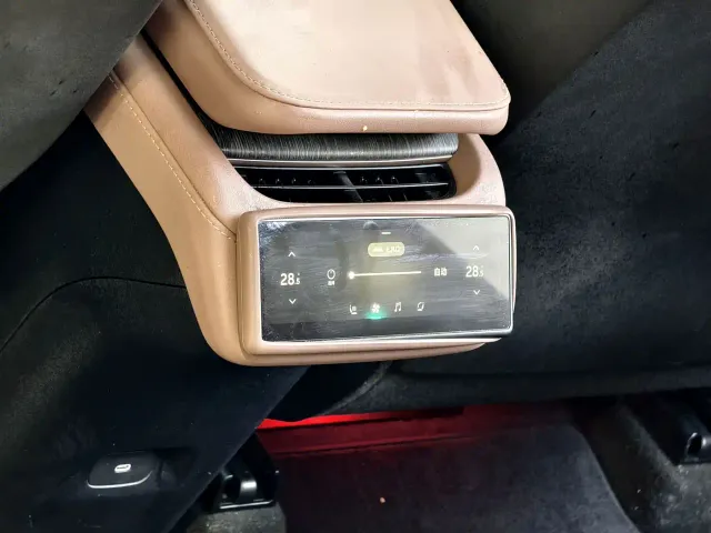 Nio EC6 — Фото автомобиля 9