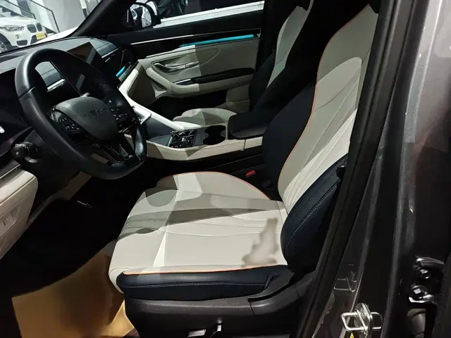BYD Song PLUS — Фото автомобиля 10