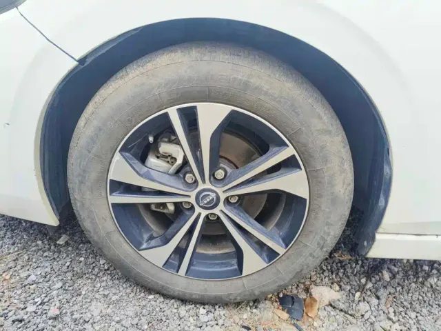 Nissan Sylphy — Фото автомобиля 7