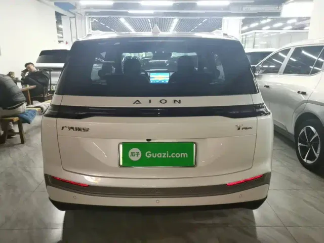 GAC Aion Y — Фото автомобиля 5