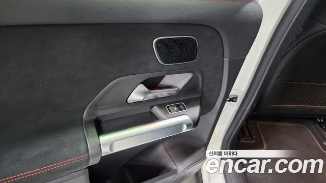 Mercedes-Benz EQB — Фото автомобиля 14