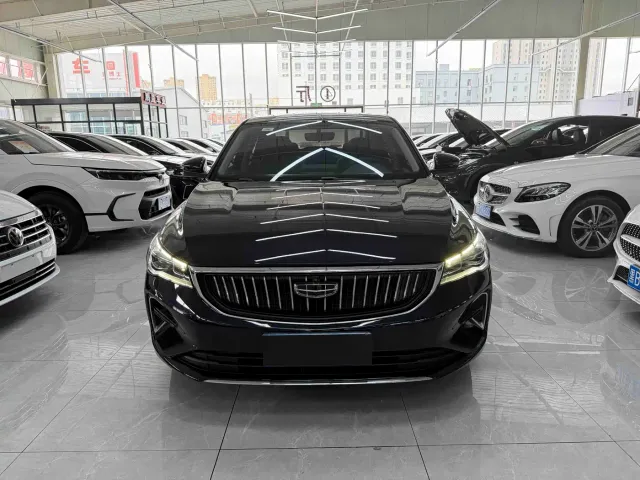 Geely Emgrand — Фото автомобиля 2