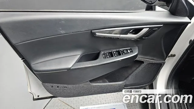 Kia EV6 — Фото автомобиля 13