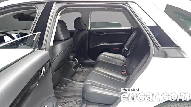 Hyundai Grandeur Grandeur (GN7) 3.5 LPG 2WD (Такси) — Фото автомобиля 24