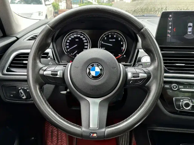 BMW 1 Series — Фото автомобиля 6
