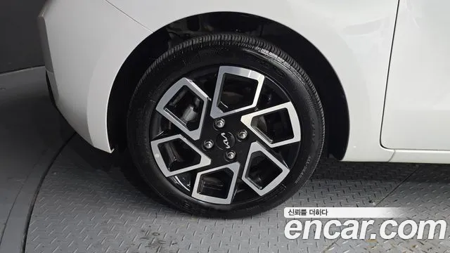 Kia RAY Новый Kia Ray Signature — Фото автомобиля 5