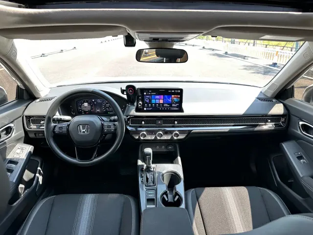Honda Civic — Фото автомобиля 6