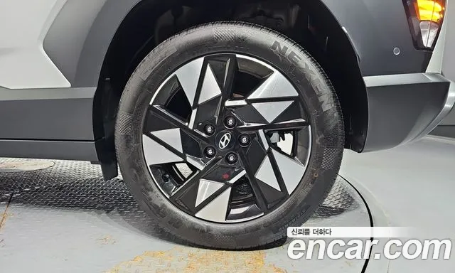 Hyundai Kona SX2 — Фото автомобиля 6
