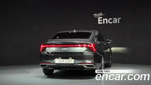 Kia K8 — Фото автомобиля 4