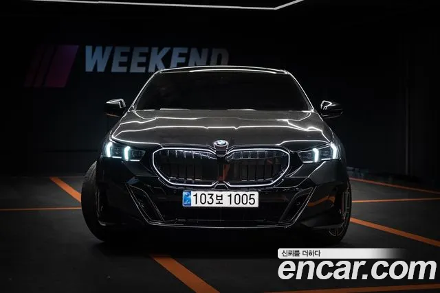 BMW 5 Series G60 — Фото автомобиля 3