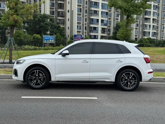 Audi Q5L — Фото автомобиля 15
