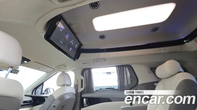 Kia Carnival Generation 4 — Фото автомобиля 25