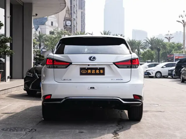 Lexus RX — Фото автомобиля 5