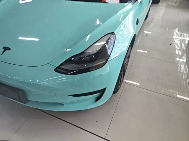 Tesla Model 3 — Фото автомобиля 23
