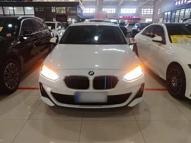 BMW 1 Series — Фото автомобиля 2