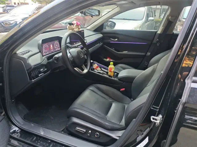 Honda Accord — Фото автомобиля 4