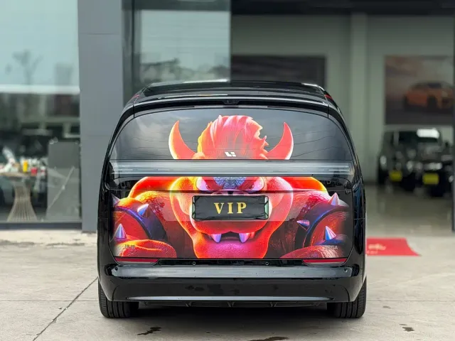 Li Auto MEGA — Фото автомобиля 4