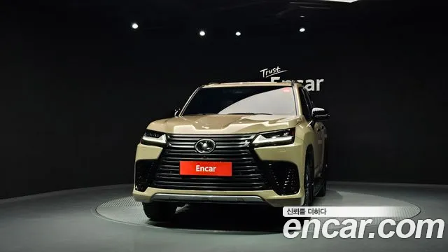 Lexus LX 4th Gen — Фото автомобиля 3