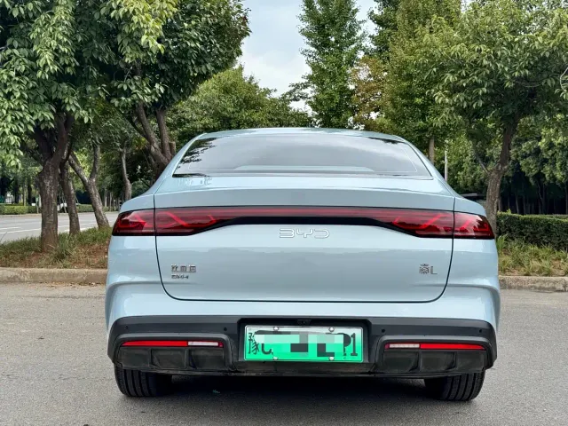 BYD Qin L — Фото автомобиля 8