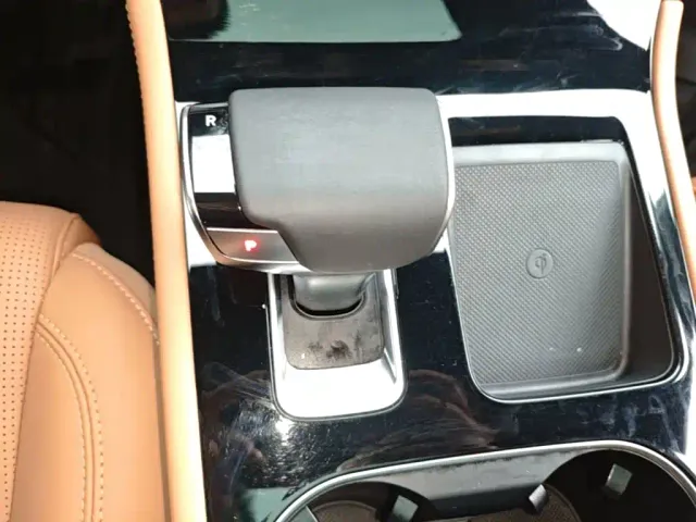 Li Auto ONE — Фото автомобиля 13