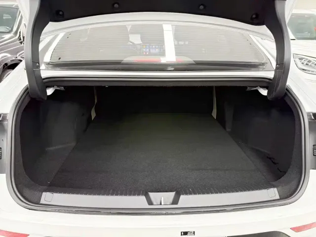 Wuling Starlight — Фото автомобиля 22