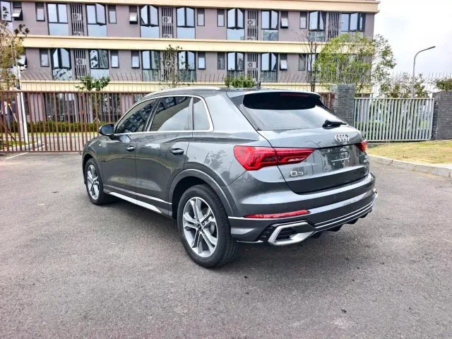 Audi Q3 — Фото автомобиля 14