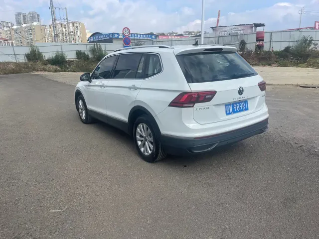 Volkswagen Tiguan L — Фото автомобиля 5