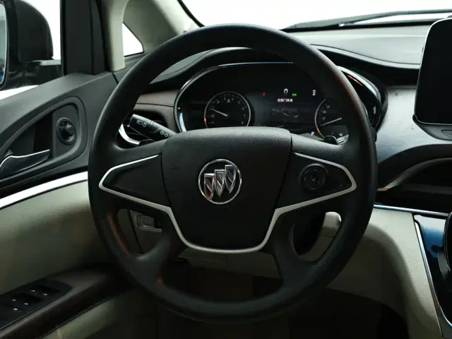 Buick GL8 — Фото автомобиля 16