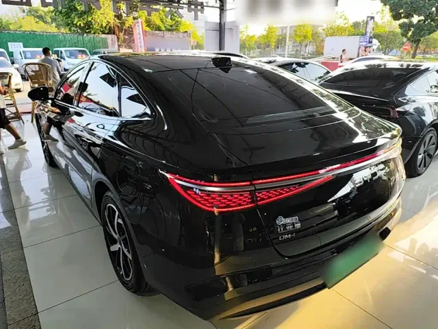 BYD Seal 07 DM-i — Фото автомобиля 4