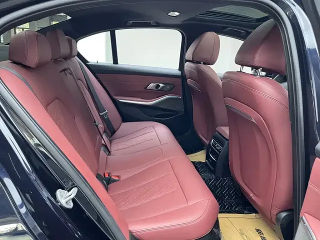 BMW 3 Series — Фото автомобиля 14
