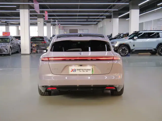 Nio ET5 Touring — Фото автомобиля 5