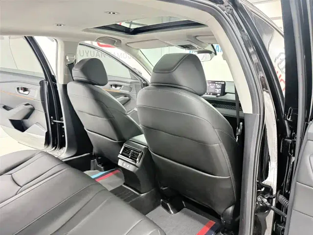 Honda Accord — Фото автомобиля 15