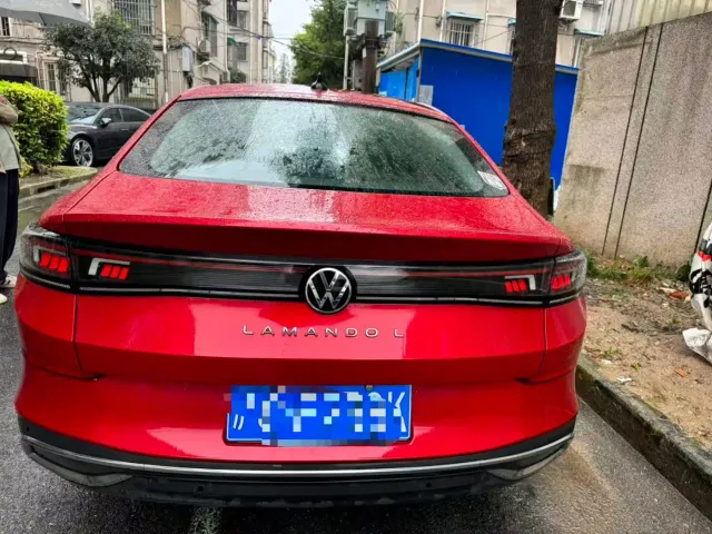 Volkswagen Lamando — Фото автомобиля 3