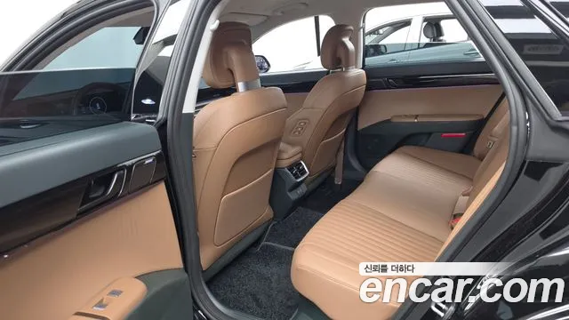 Hyundai Grandeur GN7 — Фото автомобиля 16