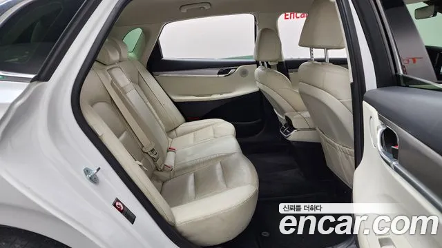 Hyundai Grandeur Новый Grandeur IG — Фото автомобиля 10