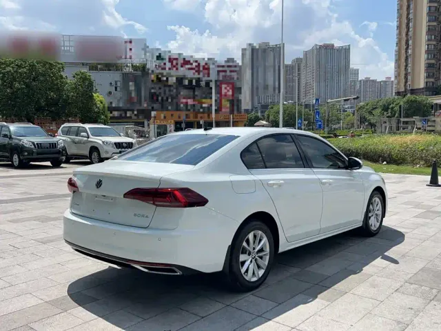 Volkswagen Bora — Фото автомобиля 11