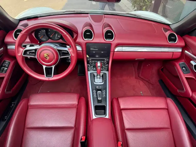 Porsche 718 — Фото автомобиля 5